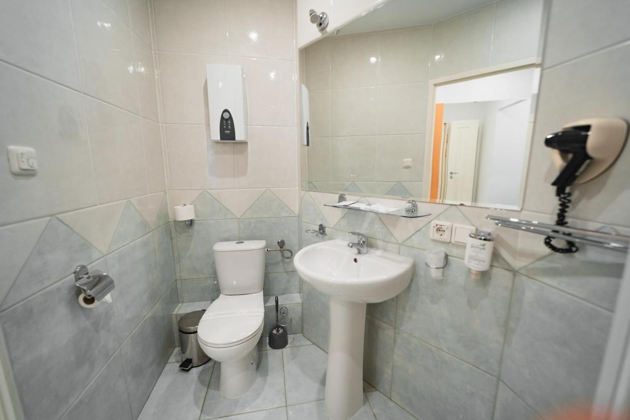 Elita Hotel & Restauracja Iwonicz-Zdrój Exteriör bild
